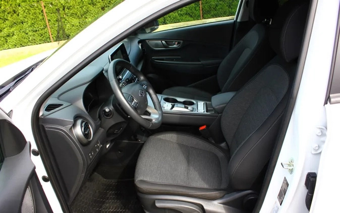 Hyundai Kona cena 92900 przebieg: 32000, rok produkcji 2020 z Dobrzyń nad Wisłą małe 742